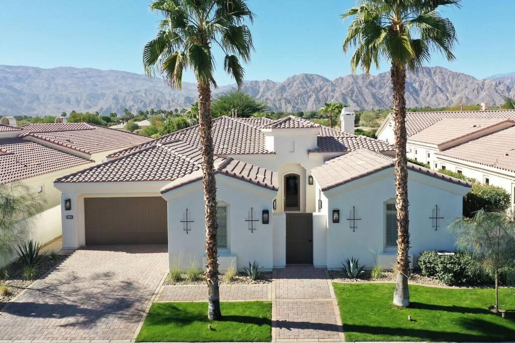 Casa Agave - Chic Adobe-Style Desert Retreat #068410 5Br Villa La Quinta Exterior photo