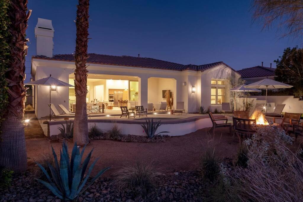 Casa Agave - Chic Adobe-Style Desert Retreat #068410 5Br Villa La Quinta Exterior photo